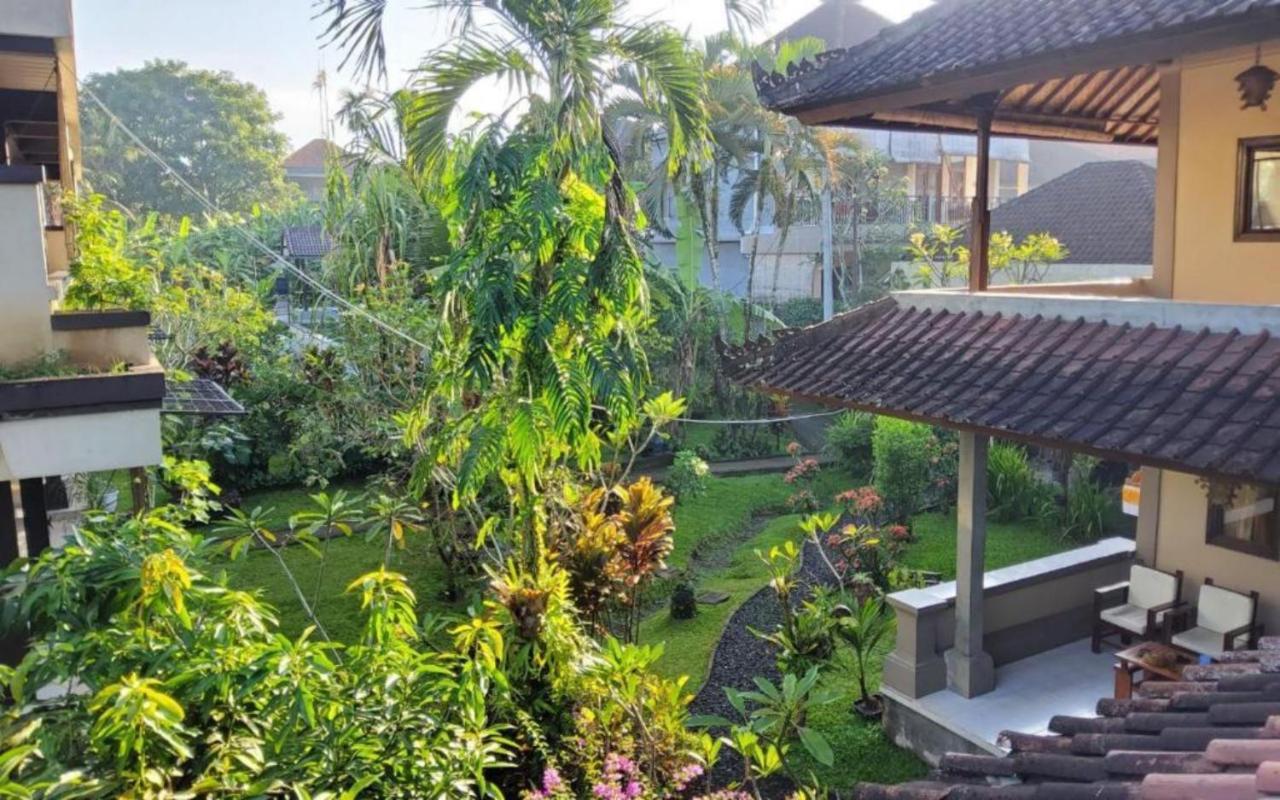 Tempat Tidur & Sarapan Indraprastha 2 2*